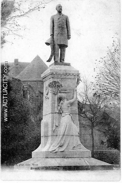 Monument Armand Rousseau