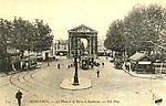 La Place et la Porte d' Aquitaine