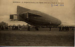 Un Zeppelin au Champ de Mars