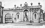 Place Vaudémont — Statue de Jacques Callot et Arc de Triomphe, vers 1905