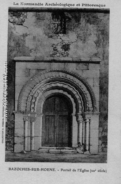 Portail de l'Eglise (XIIème siècle)