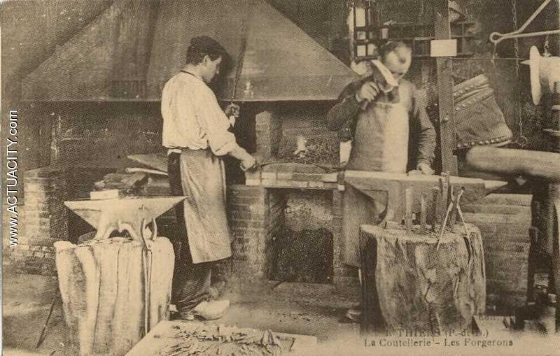Carte postale ancienne de Thiers (63300) La coutellerie