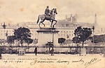Place Bellecour. Une première statue de Louis XIV fut abattue lors du saccage de la place en 1792, l