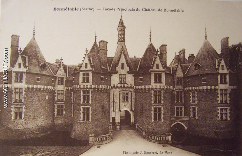 Château de Bonnétable, façade