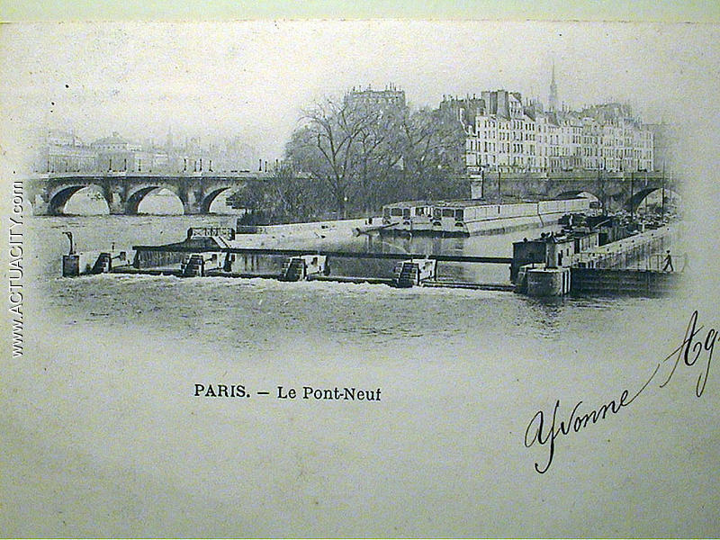 Le Pont Neuf et le barrage de la Monnaie depuis la rive gauche de la Seine.