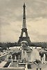 La tour Eiffel vue du trocadéro vers 1950