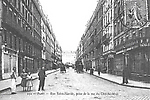 La Rue Sainte Placide prise de la Rue du Cherche Midi