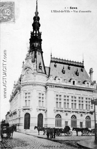 L'Hôtel de Ville [cachet de la poste: 1907]