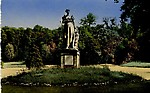 Le château de Bois Préau   Statue de Joséphine