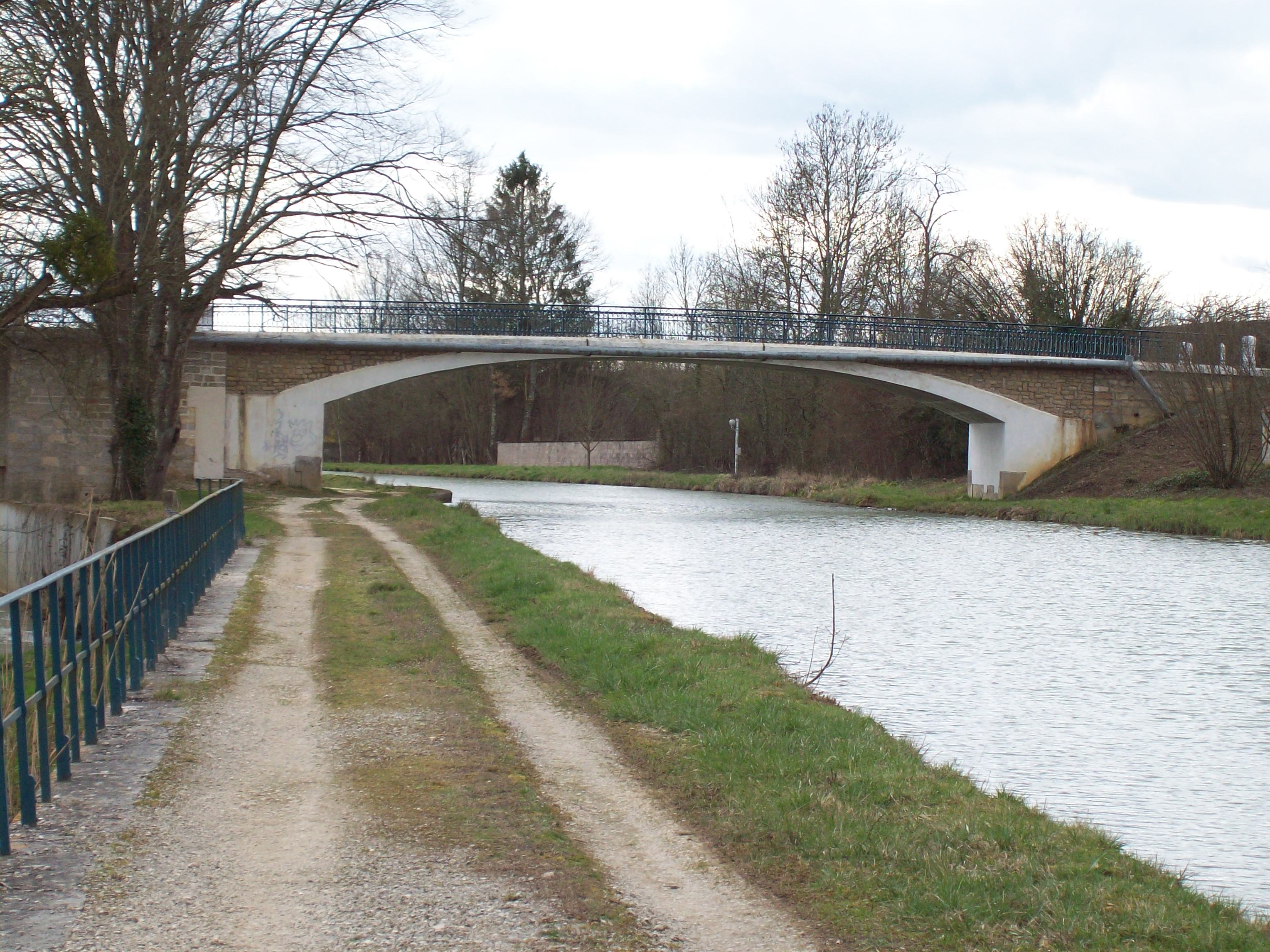 Cheuge le Pont  route de Jancigny